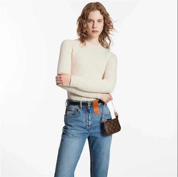 2026122105459343 580